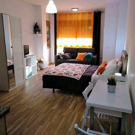 Apartamento Domingo Lozano Malaga Bagian luar foto