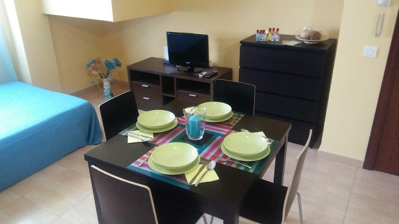 Apartamento Domingo Lozano Malaga Bagian luar foto