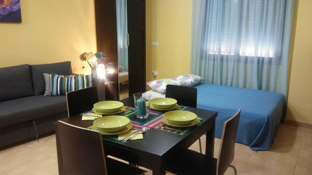 Apartamento Domingo Lozano Malaga Bagian luar foto